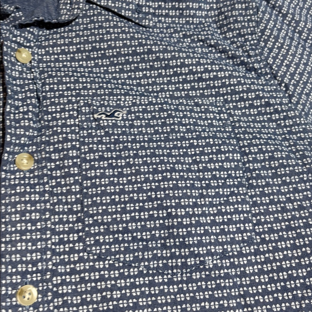 Hollister Stretch Blue White Pattern Short Sleeve Button Down Shirt sz XL - Picture 3 of 8